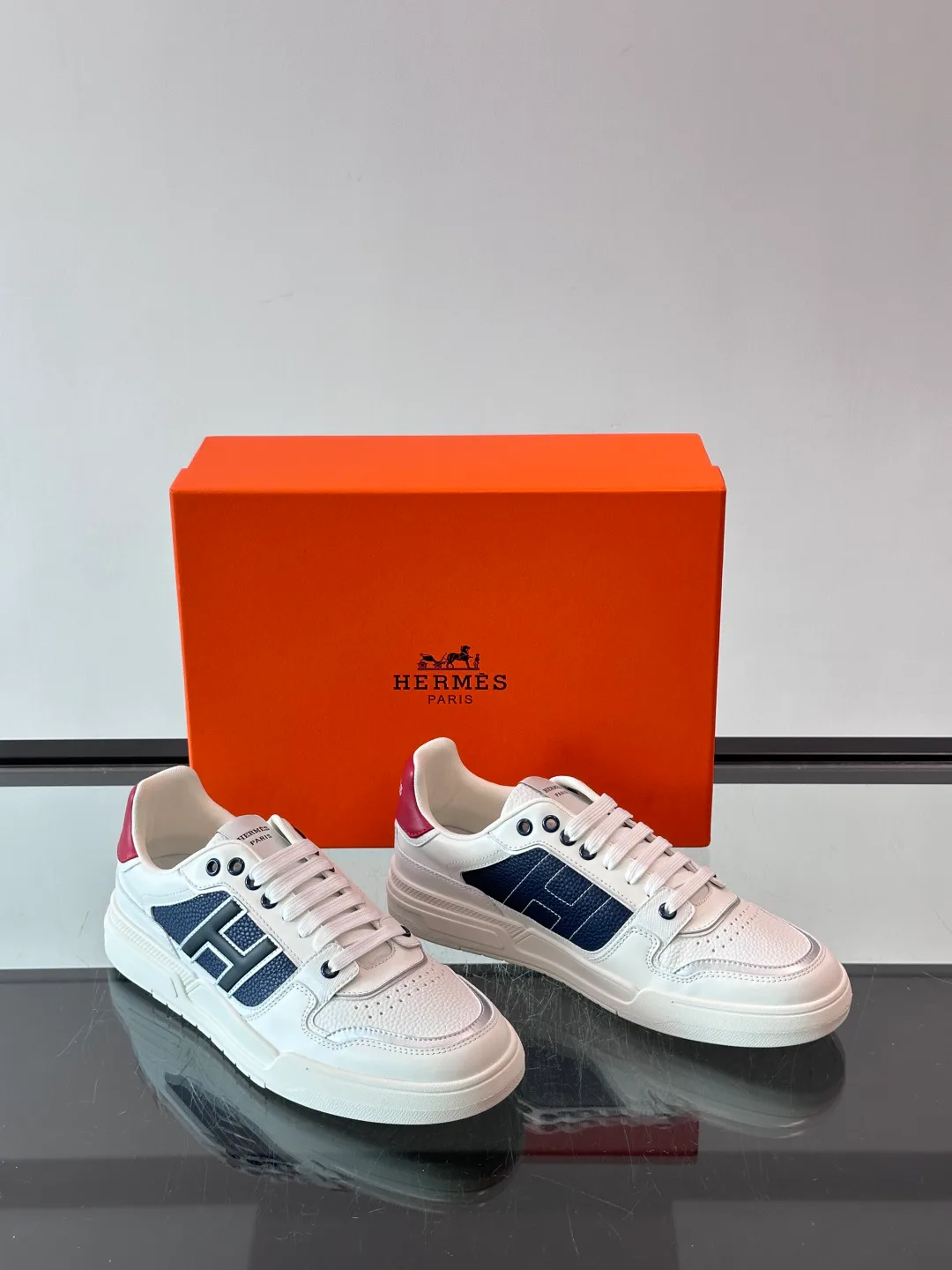 Men's Sneakers HERMES 18500627