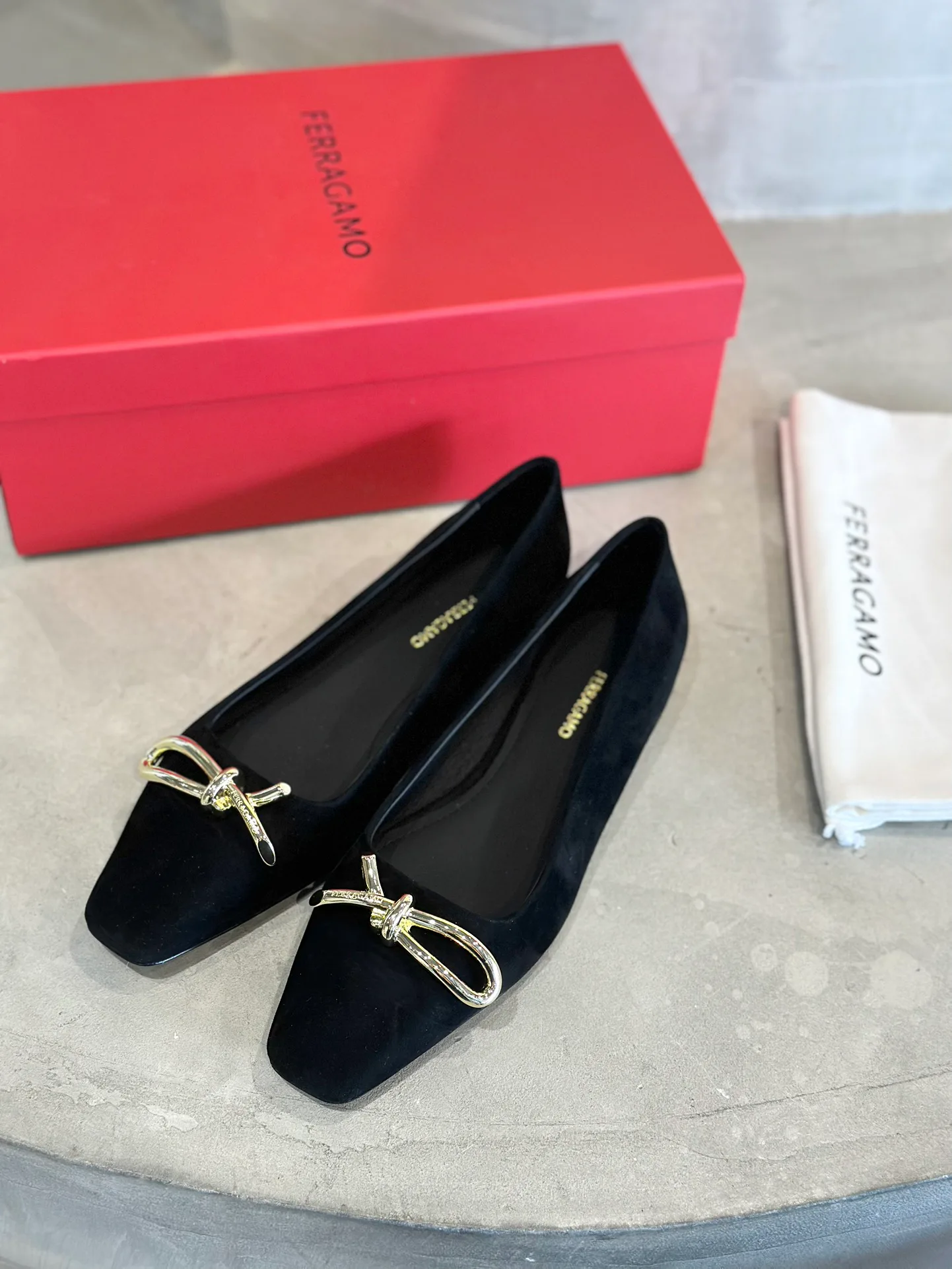 Women's Ballet Flats SALVATORE FERRAGAMO 18340747