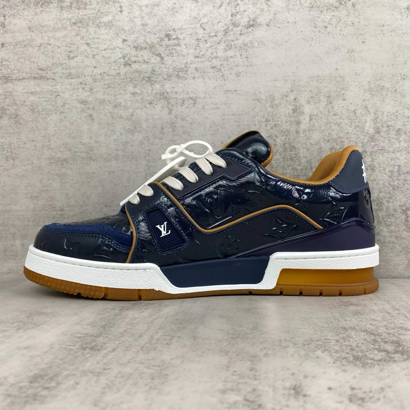 Women's Sneakers LOUIS VUITTON 17961749