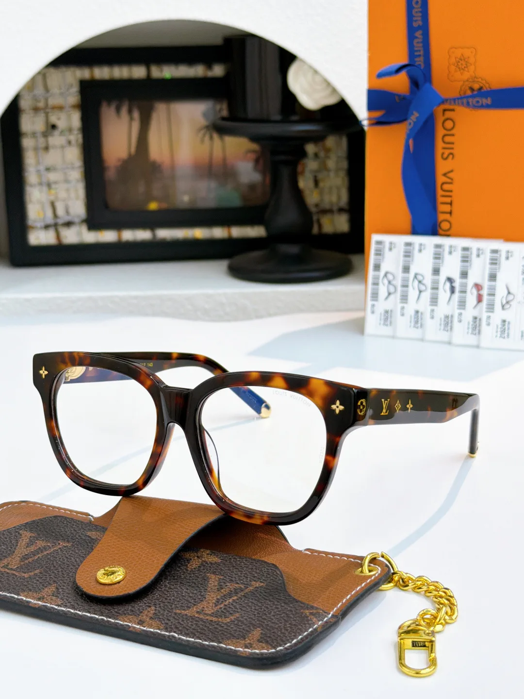 Glasses LOUIS VUITTON 16853130