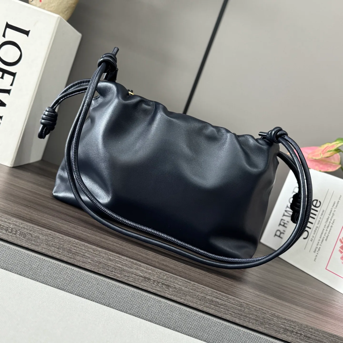 Women's Classic Handbags LOEWE 17829088