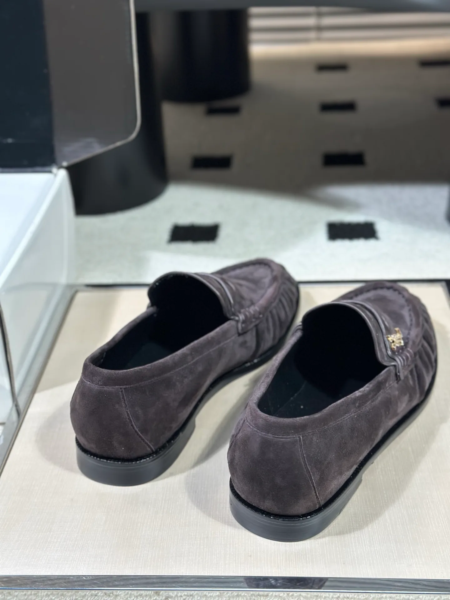 Women's Loafers And Moccasins SAINT LAURENT 18041786