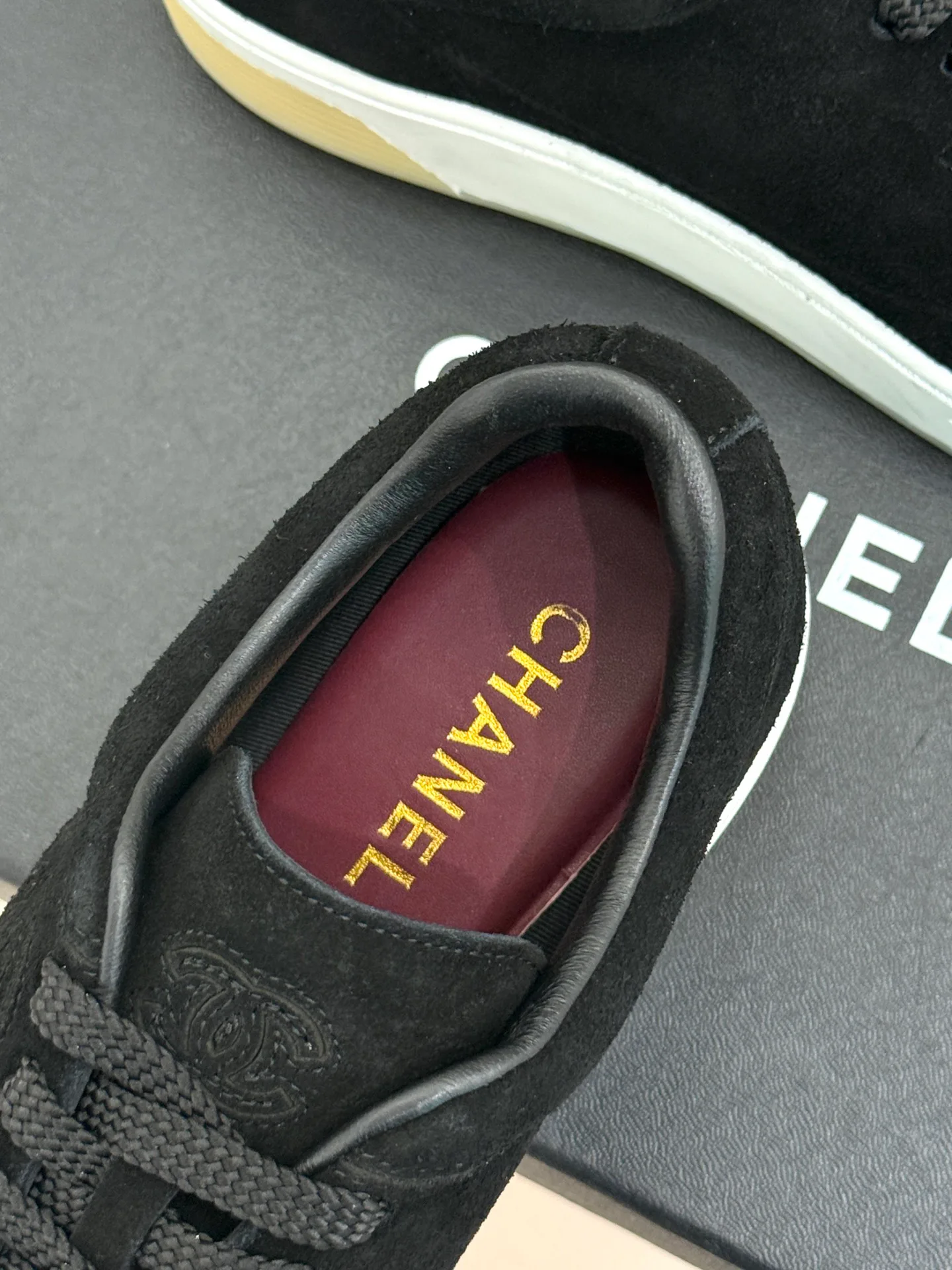 Women's Sneakers CHANEL 18154784