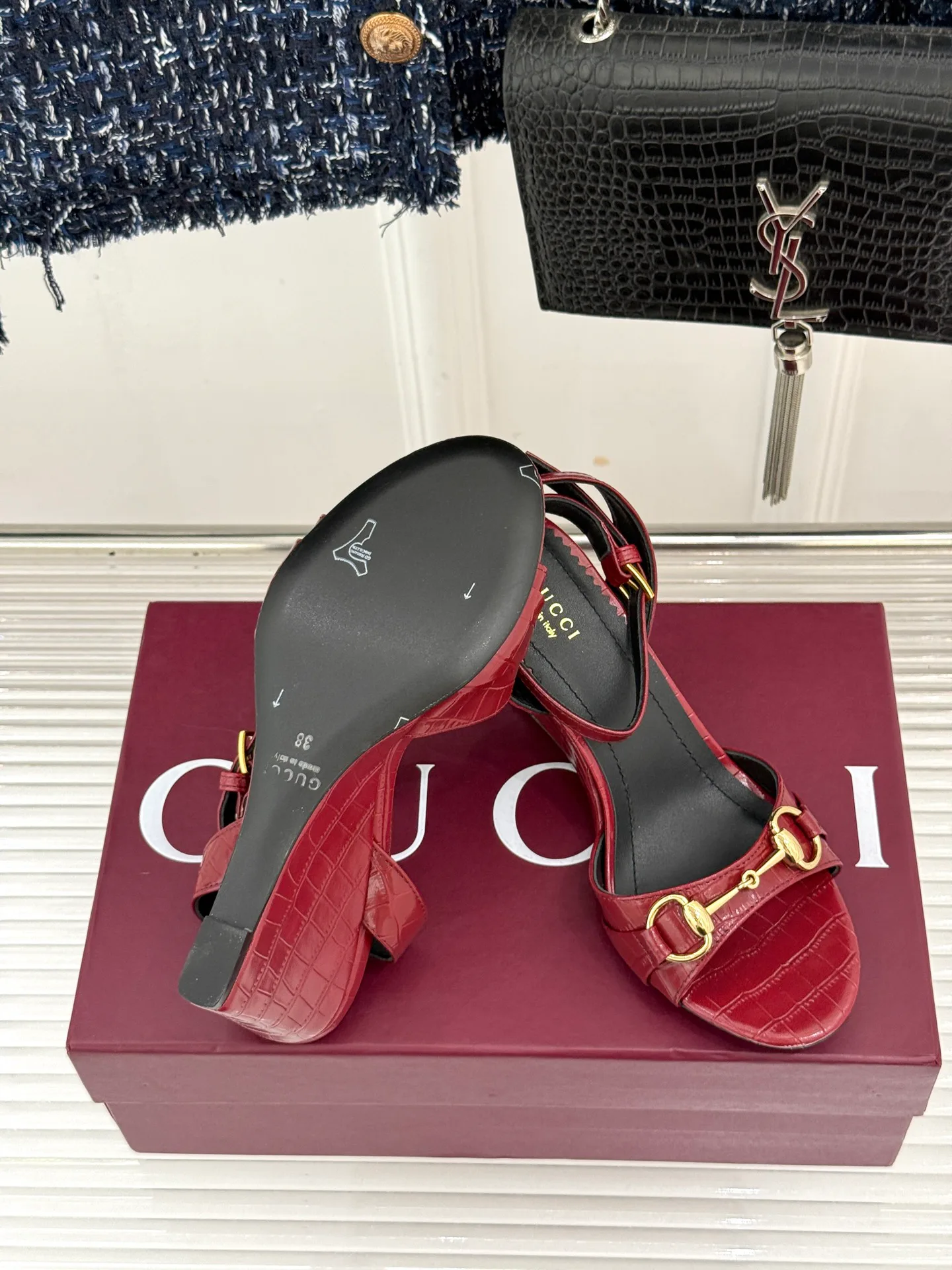 Women's Open-Toe Sandals GUCCI 18034505