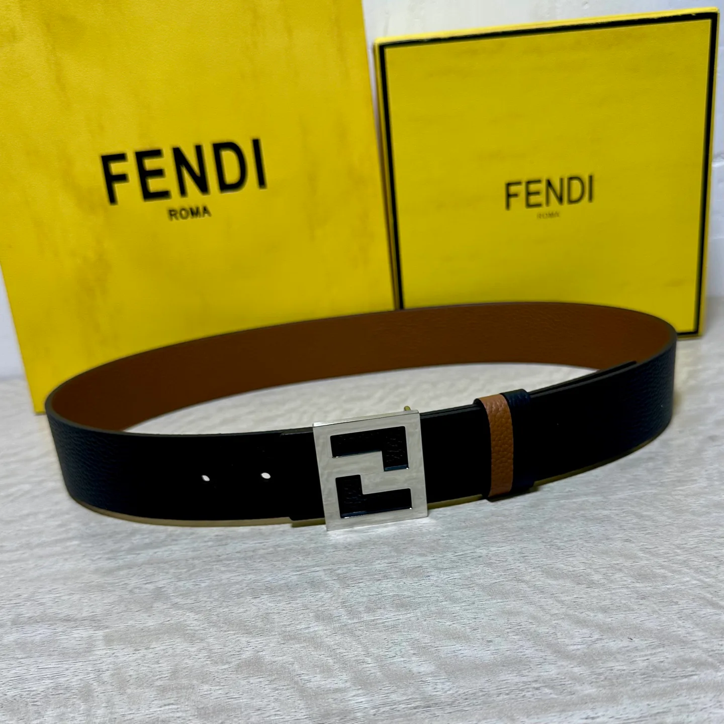 Belts FENDI 17926196