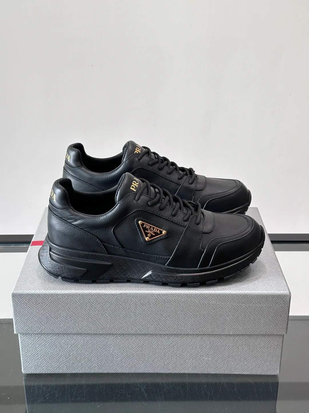 Women's Sneakers PRADA 18102657