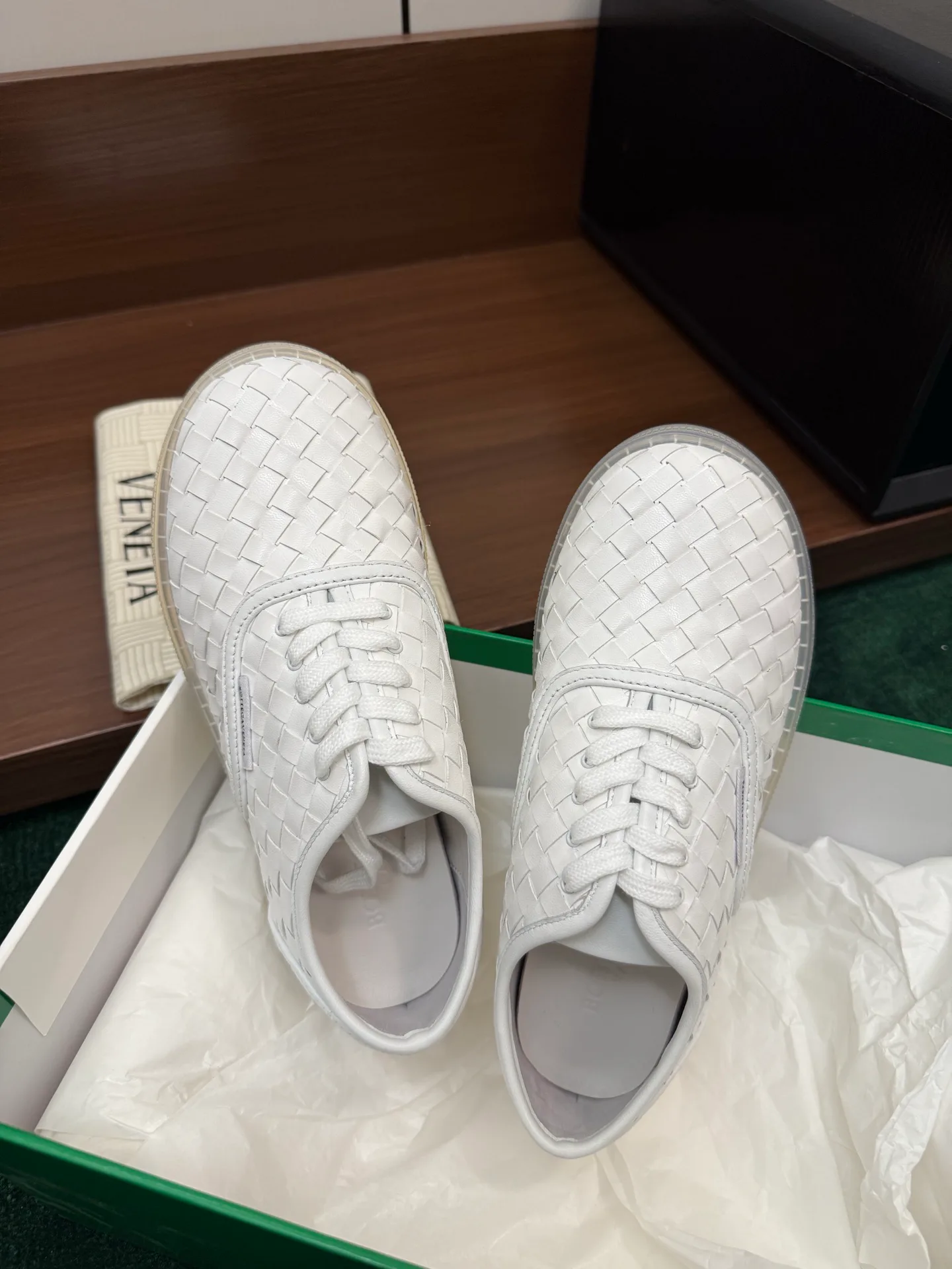 Women's Sneakers BOTTEGA VENETA 17386182