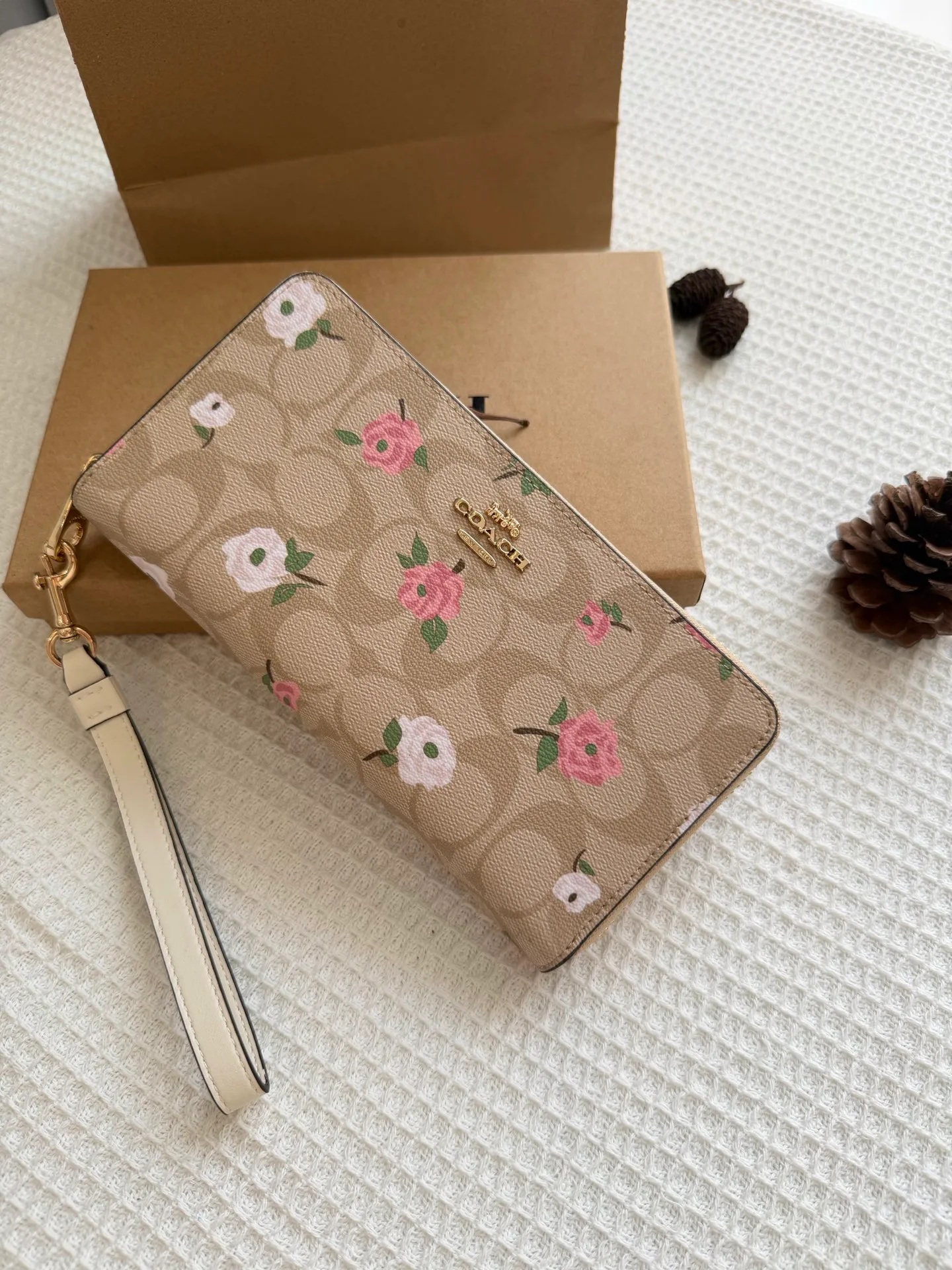 Women's Clutches COACH 18364954
