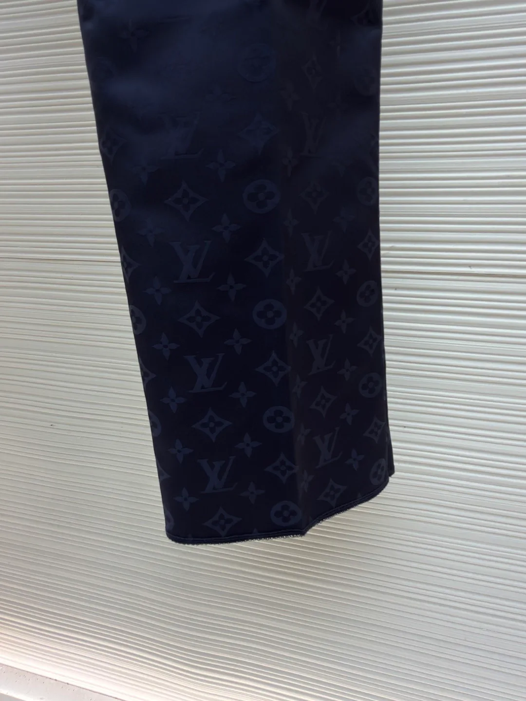 Men's Trousers LOUIS VUITTON 18260608