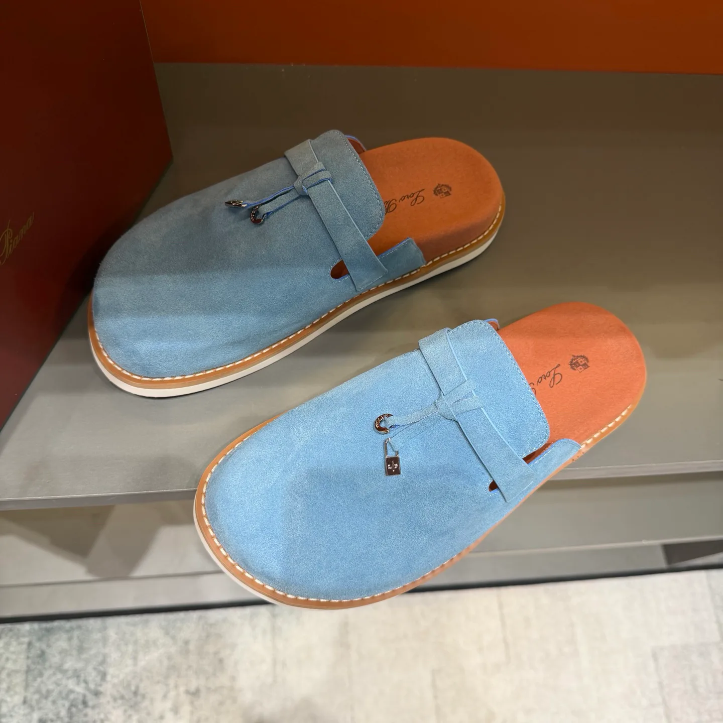 Women's Mules And Clogs LORO PIANA 18400751
