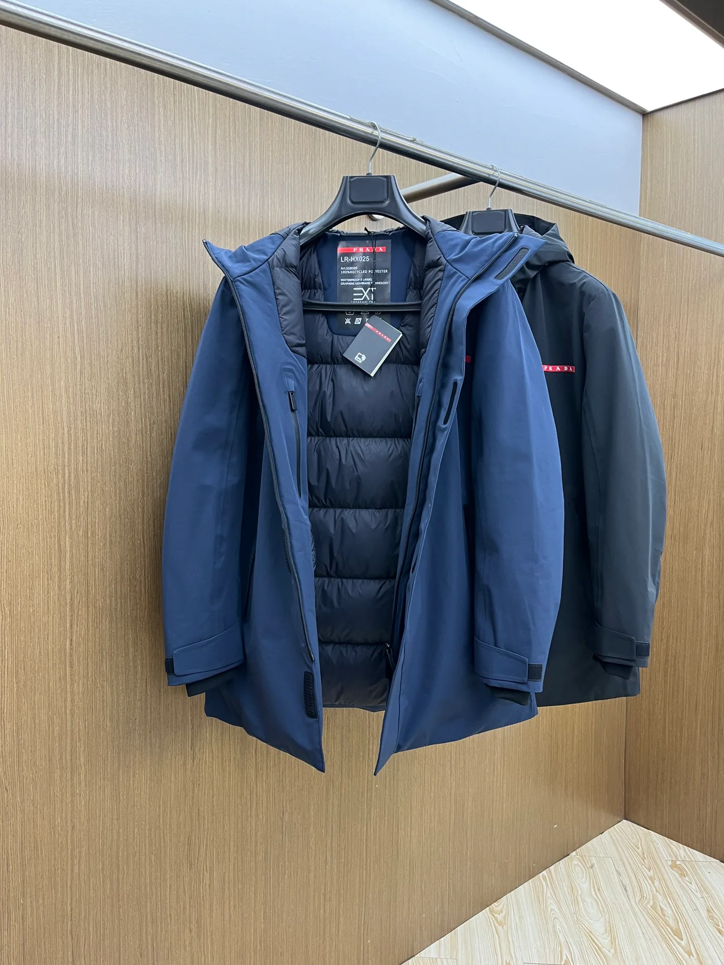 Men's Jackets And Down Jackets PRADA 18194604