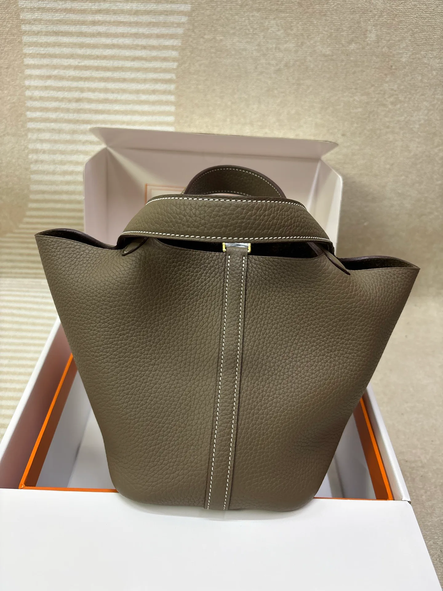 Women's Classic Handbags HERMES 18127319