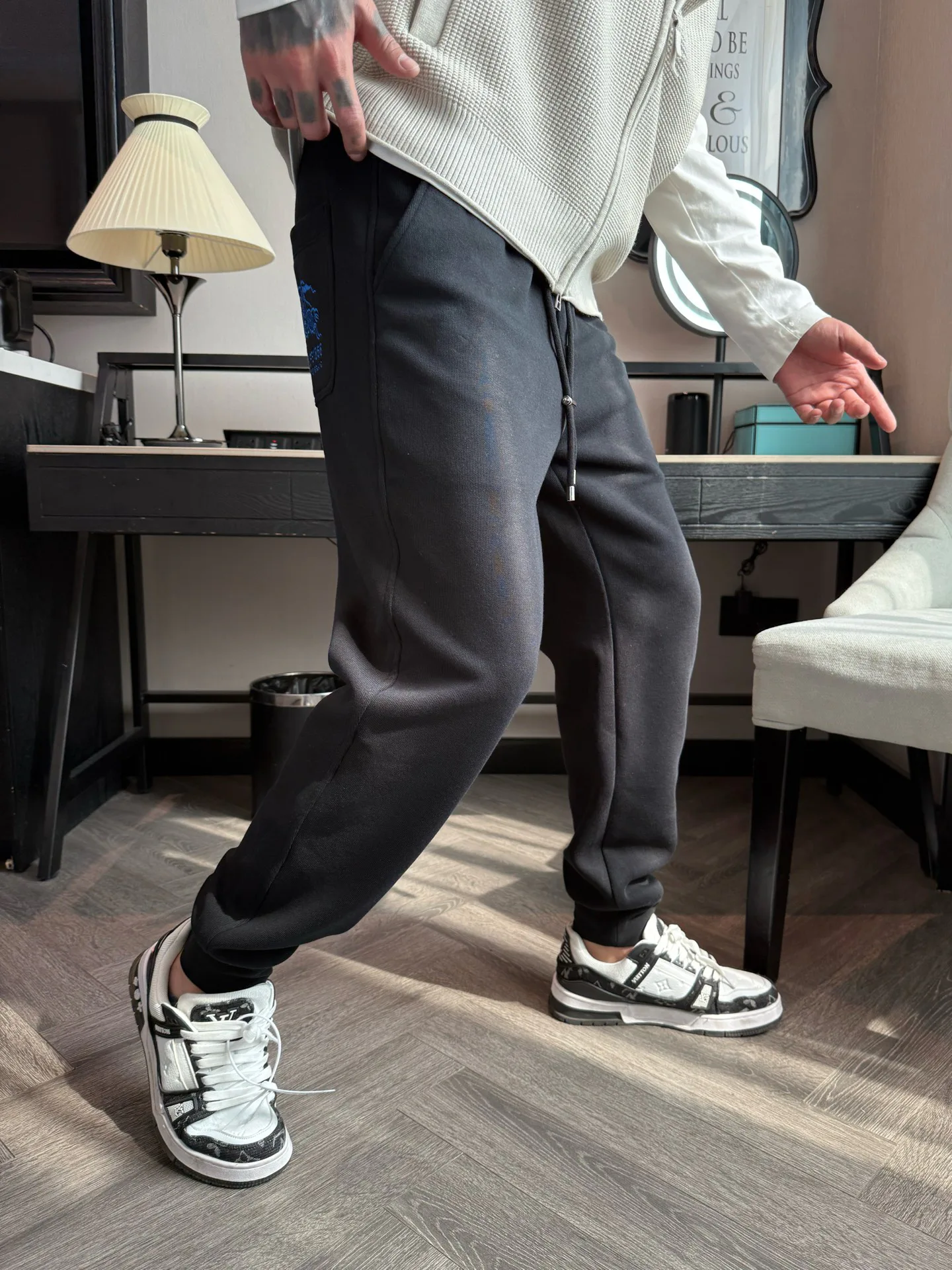 Men's Trousers BURBERRY 18499686