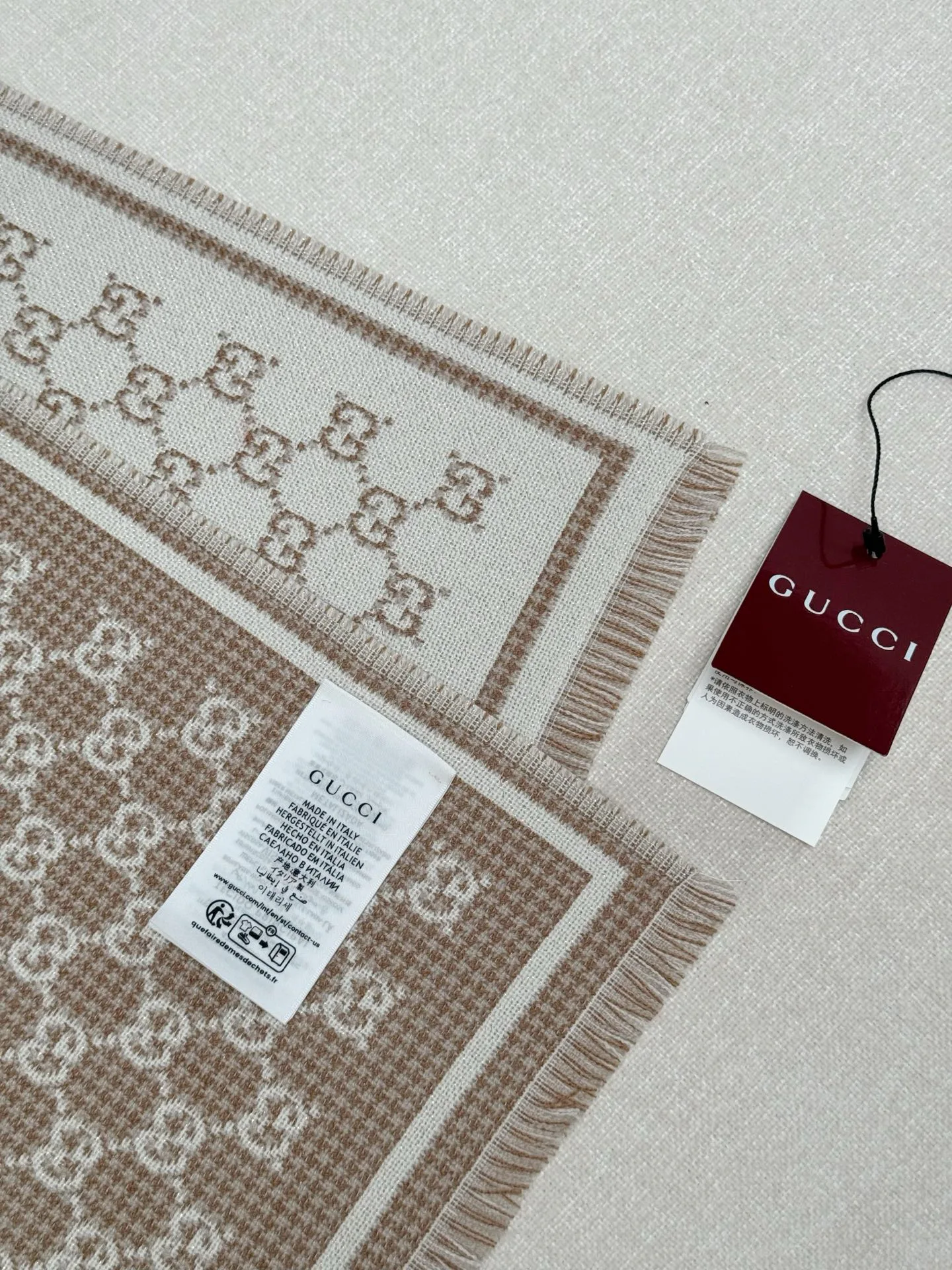 Scarves GUCCI 17992040
