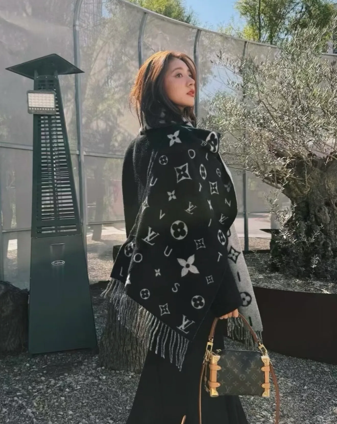 Scarves LOUIS VUITTON 18426916