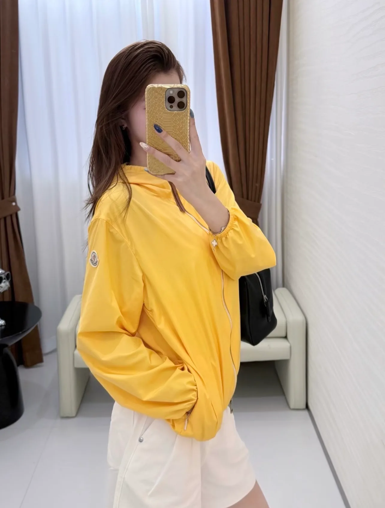 Women's Jackets And Down Jackets MONCLER 17288107