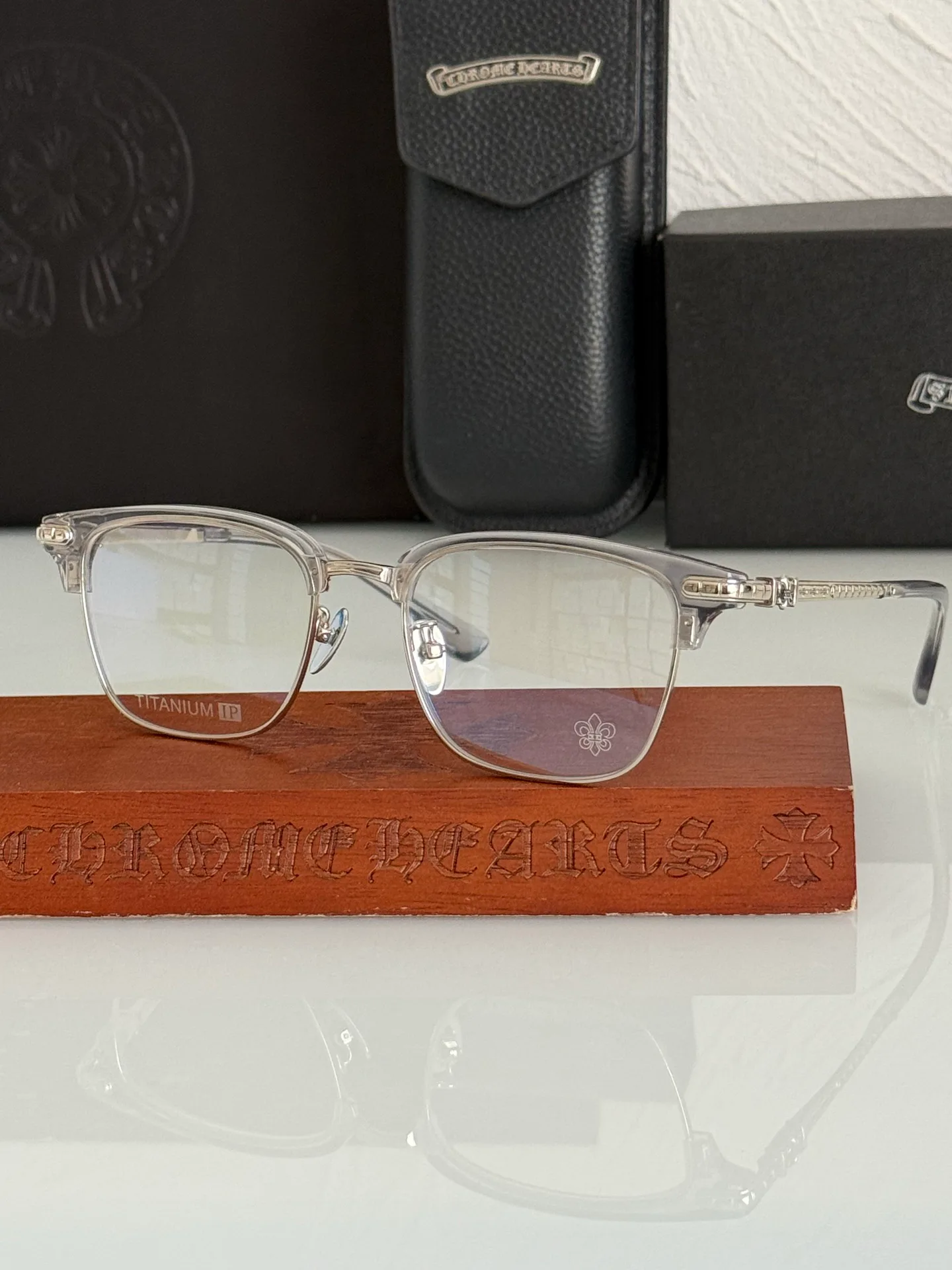 Glasses CHROME HEARTS 17437730