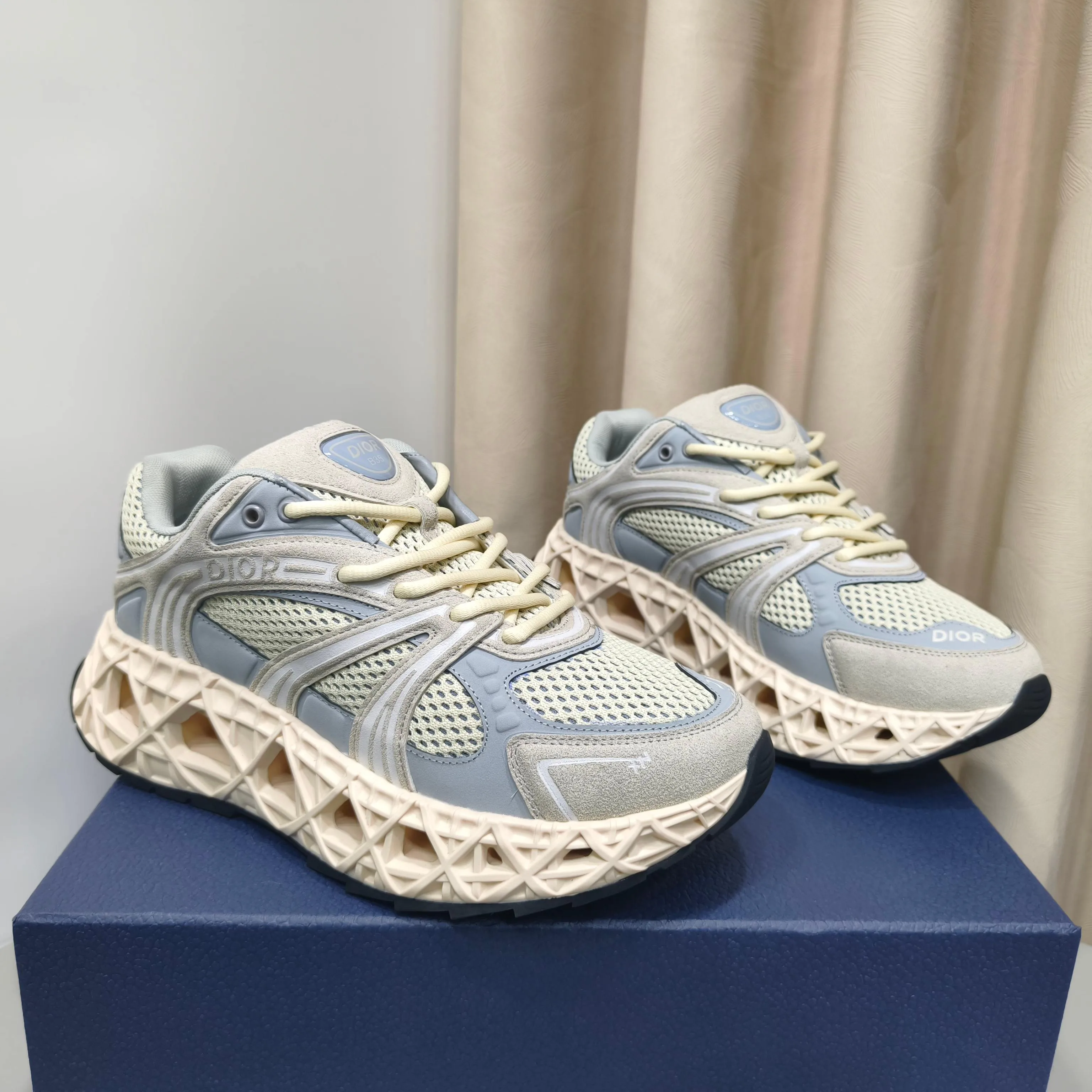Men's Sneakers CHRISTIAN DIOR 17989030