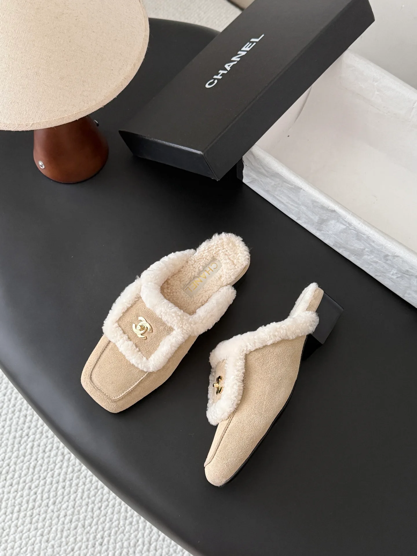 Women's Mules And Clogs CHANEL 18362218