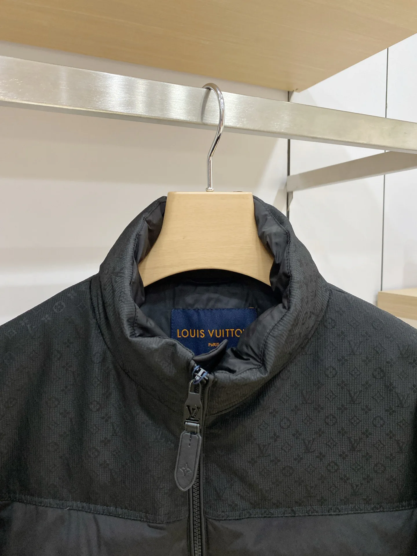 Куртки И Пуховики Мужские Louis Vuitton 18584897