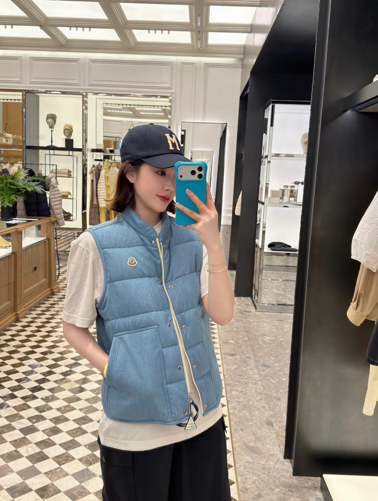 Women's Vests MONCLER 18113613