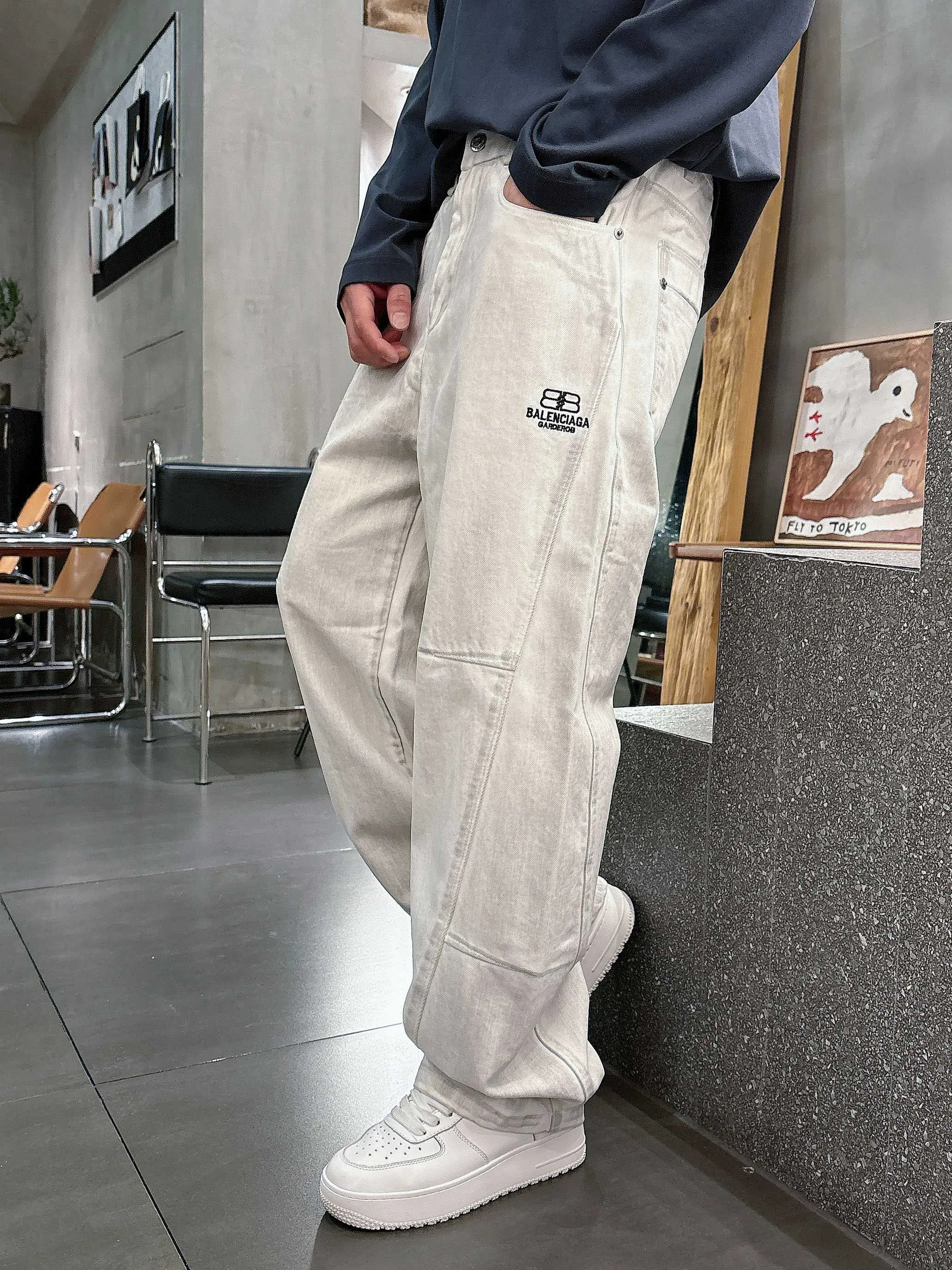Men's Trousers BALENCIAGA 18408227