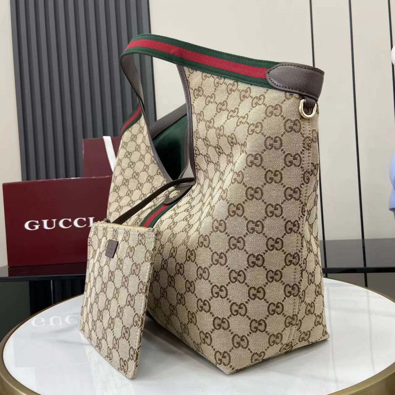 Women's Classic Handbags GUCCI 18404536