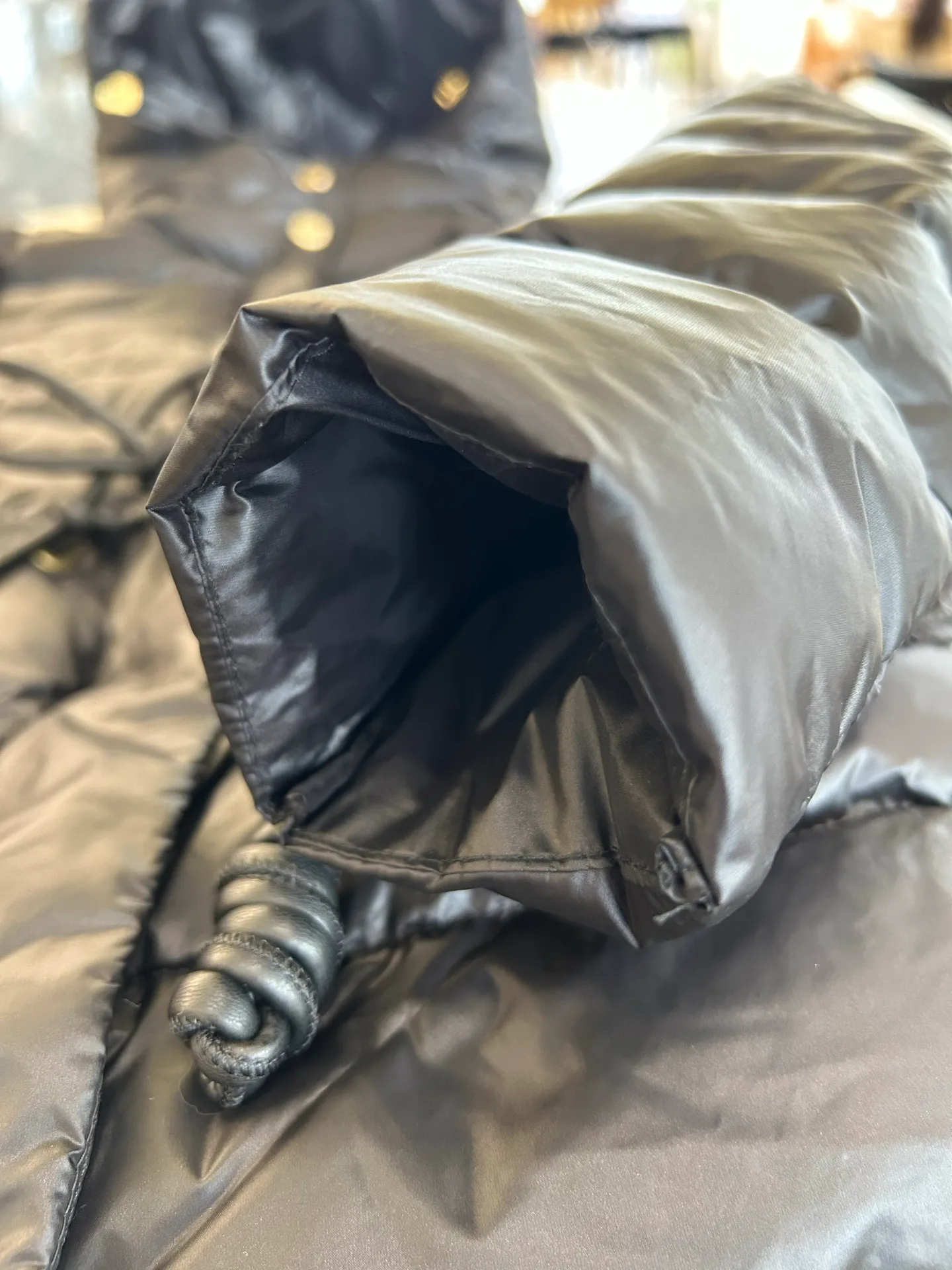 Men's Jackets And Down Jackets MONCLER 18330338