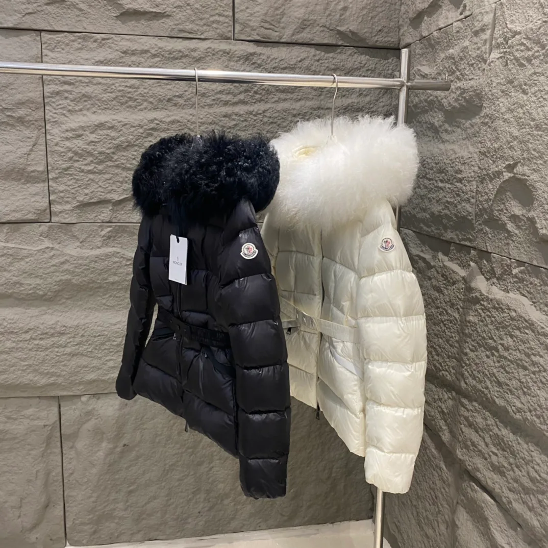 Women's Jackets And Down Jackets MONCLER 18130060