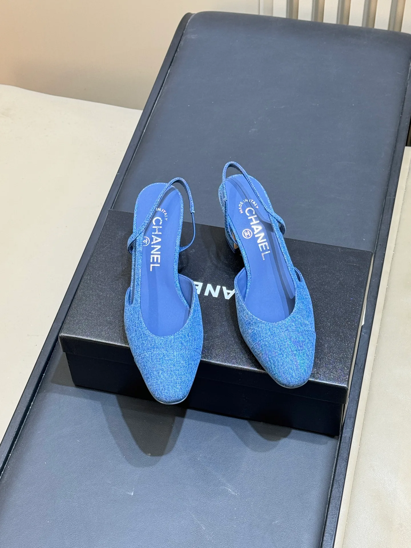 Women's Heels CHANEL 18073619