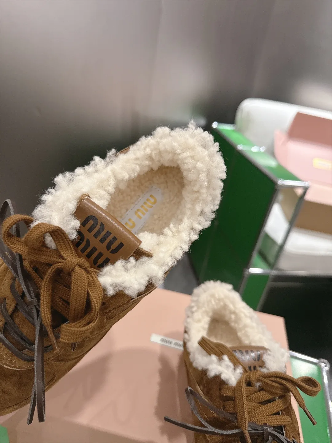 Кроссовки Женские Miu Miu 18677750
