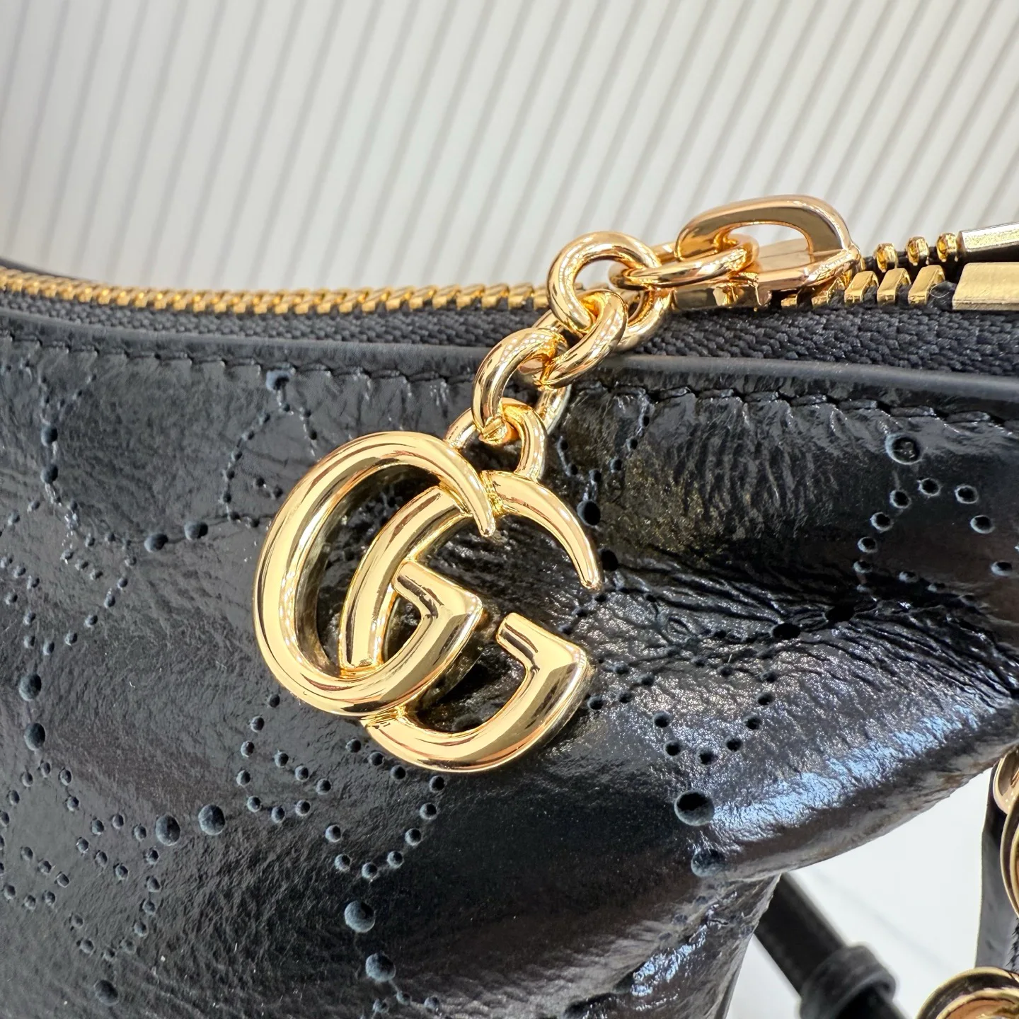 Women's Classic Handbags GUCCI 17872505
