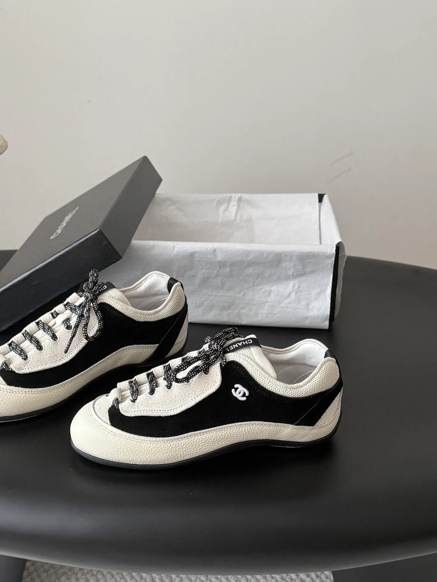 Women's Sneakers CHANEL 17360577