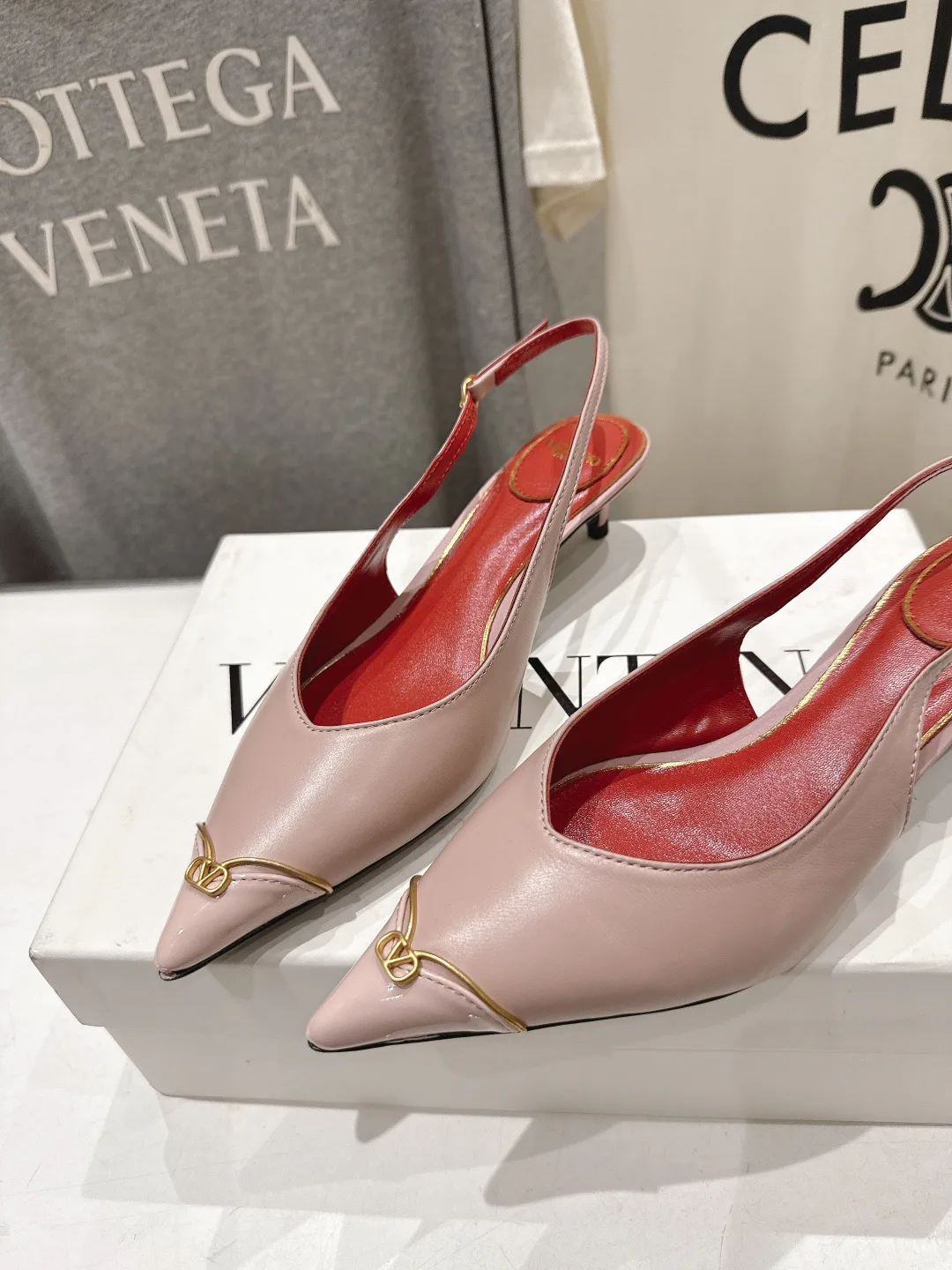 Women's Heels VALENTINO 17240727
