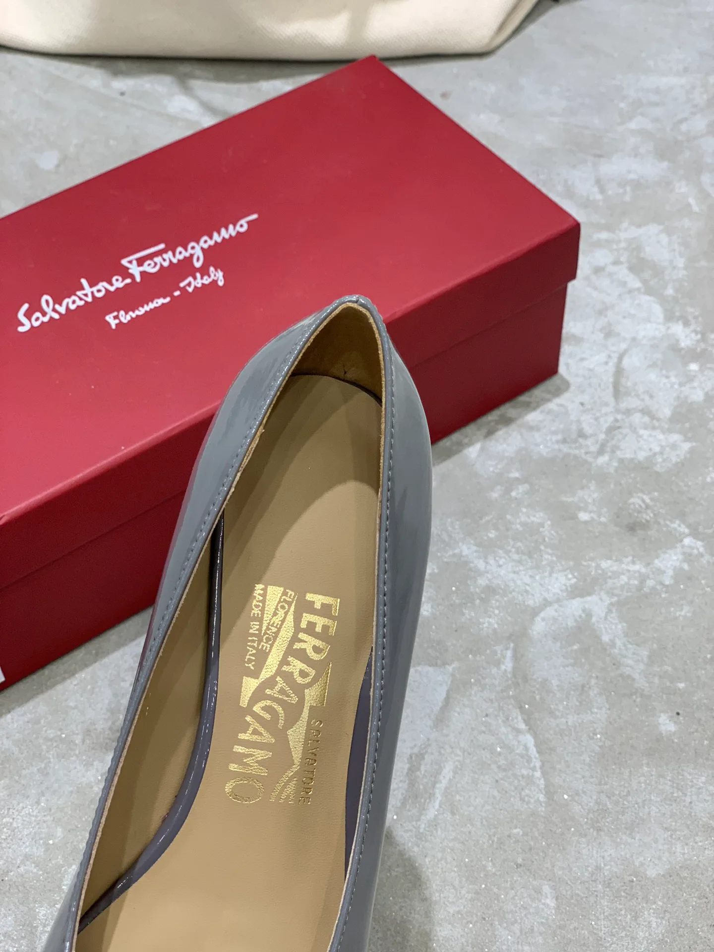 Women's Ballet Flats SALVATORE FERRAGAMO 18340697