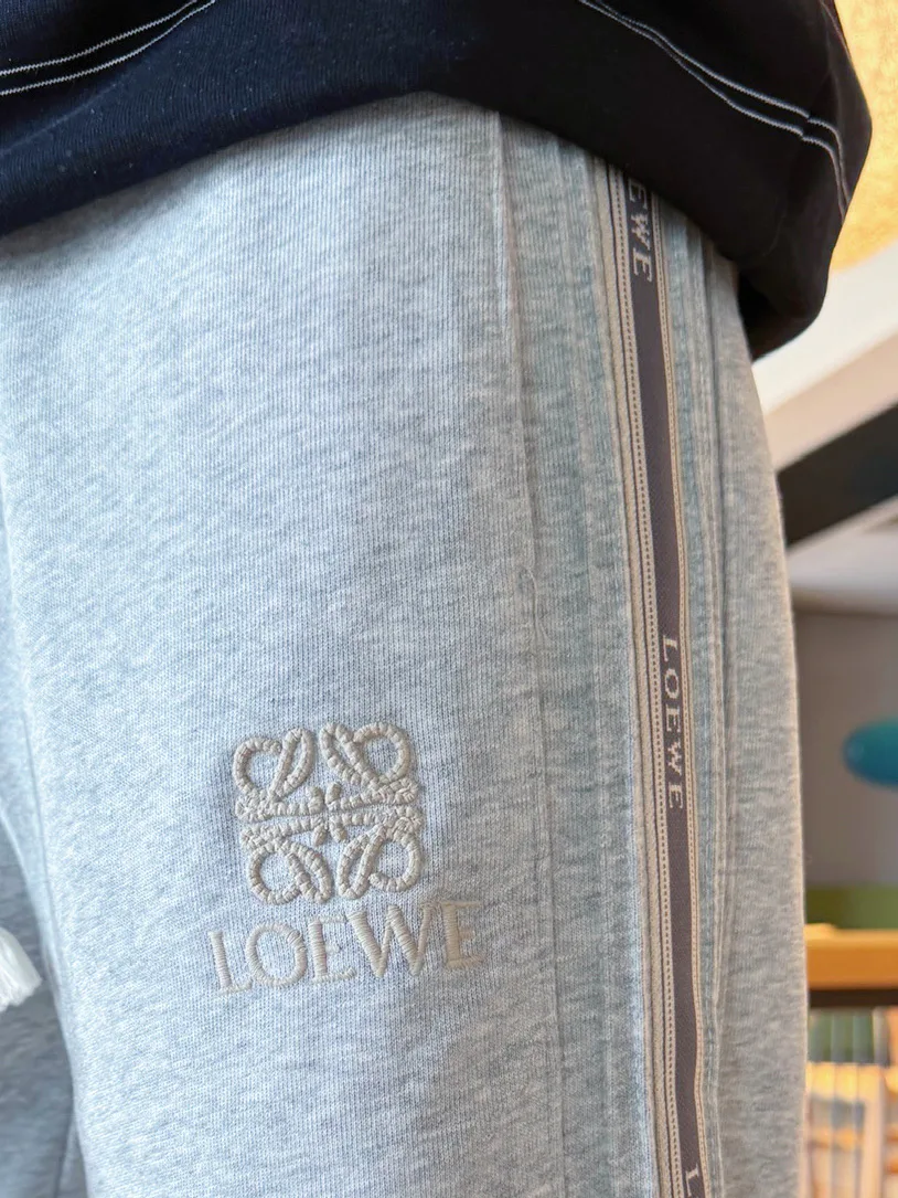 Men's Trousers LOEWE 18345732