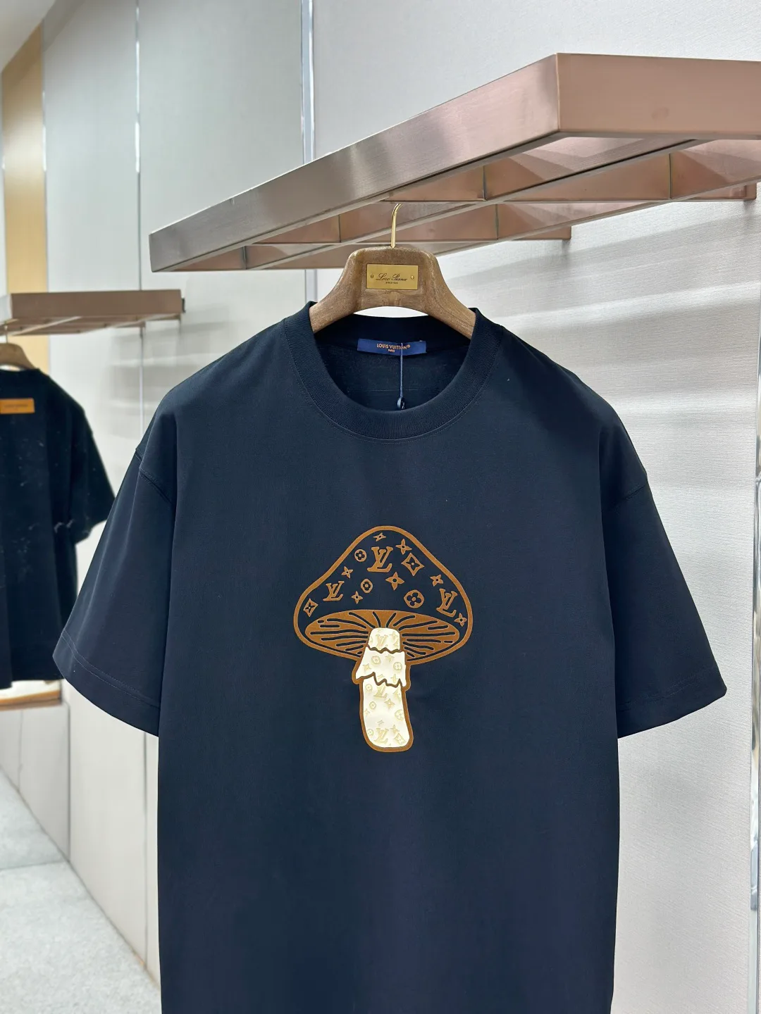 Men's T-Shirts LOUIS VUITTON 18191110