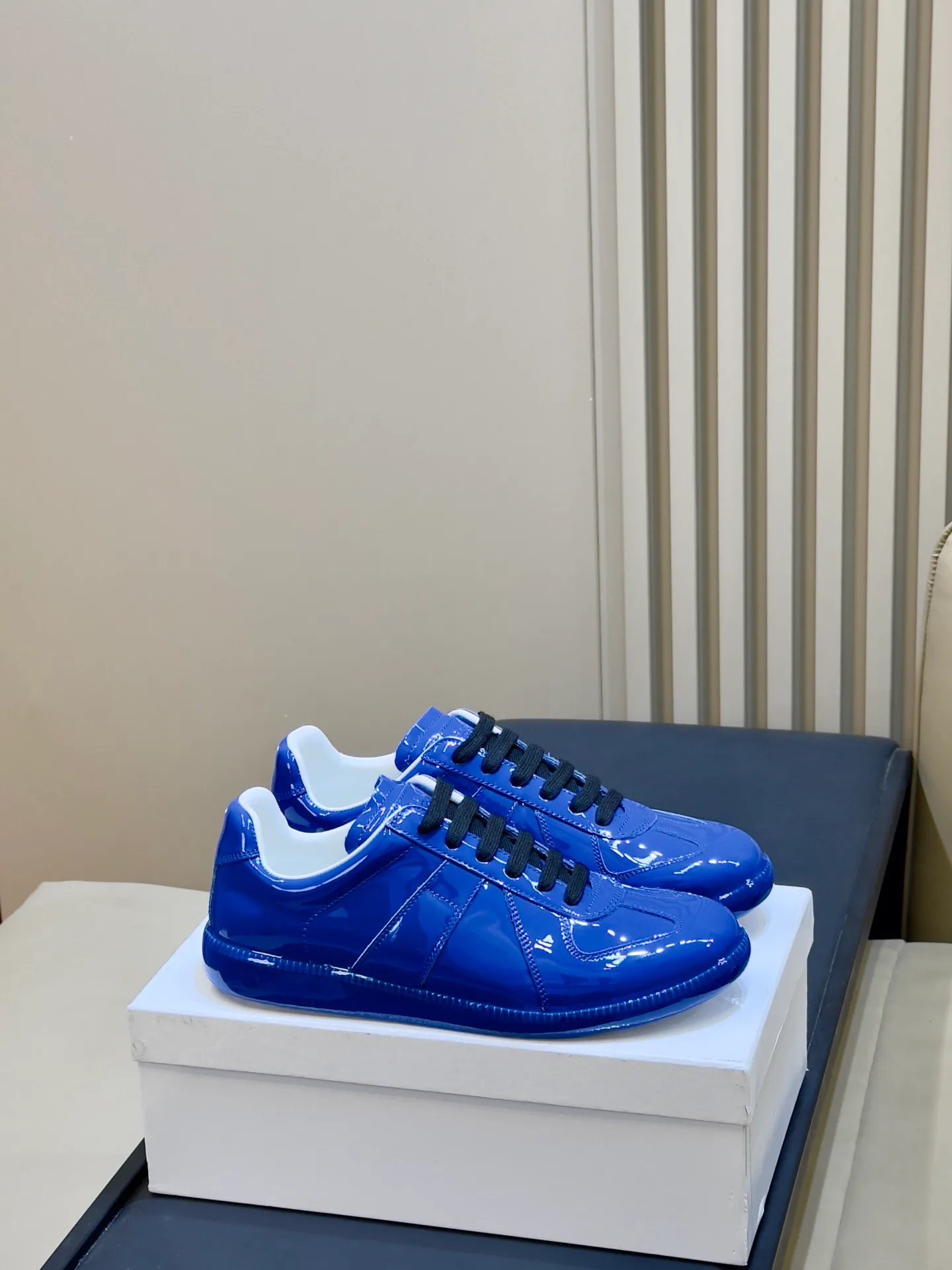Women's Sneakers MAISON MARGIELA 18073438