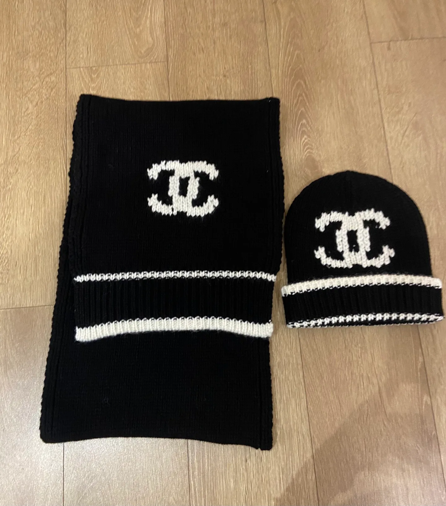 Scarves CHANEL 18088244