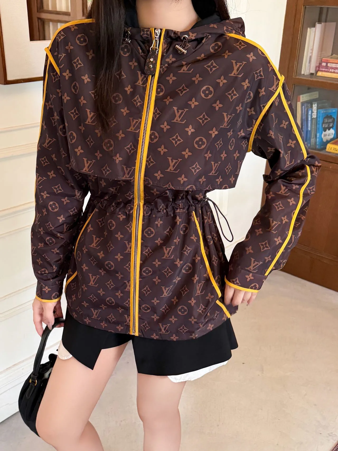 Women's Jackets And Down Jackets LOUIS VUITTON 18167406