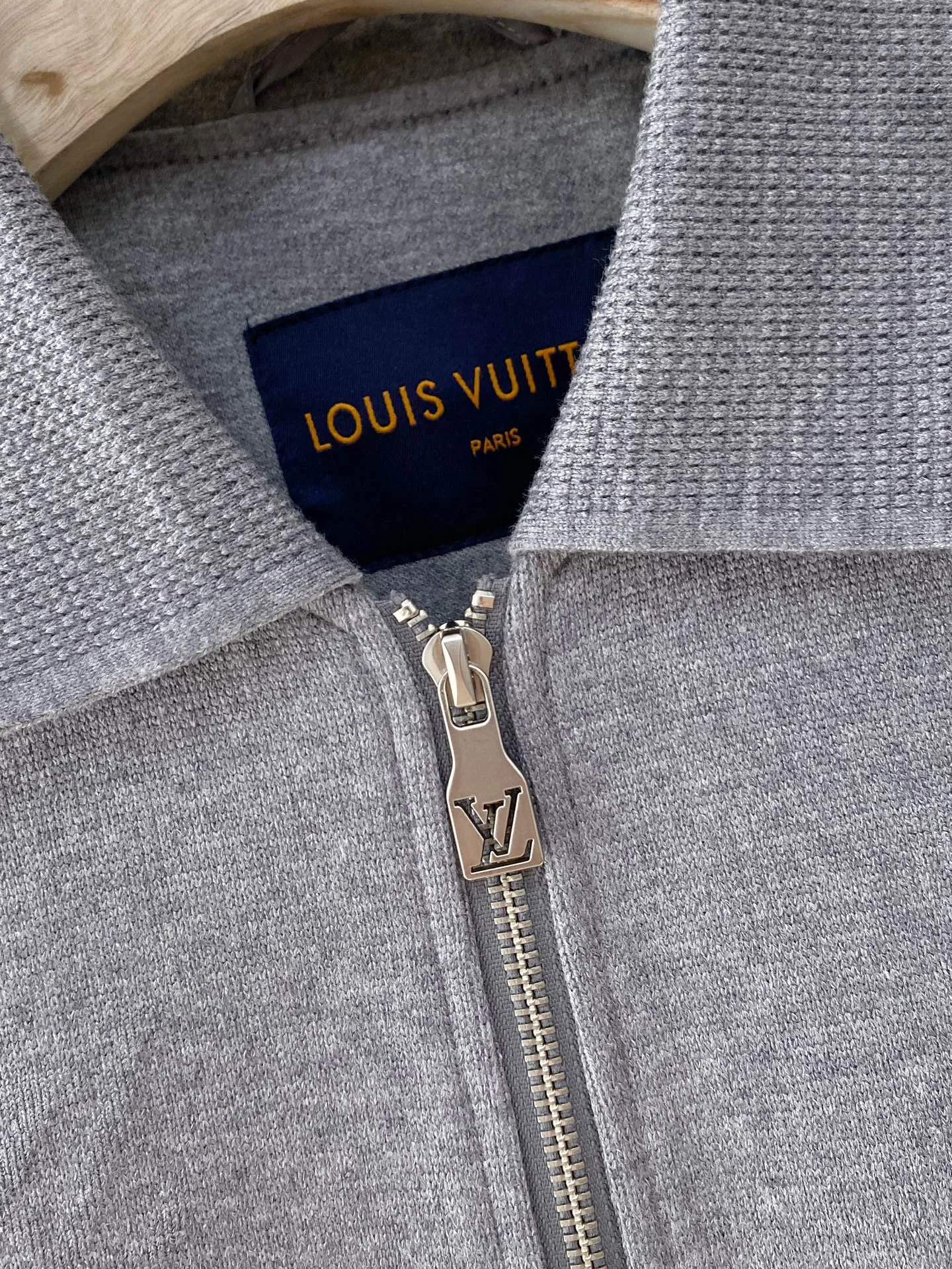 Men's Jackets And Down Jackets LOUIS VUITTON 18368827