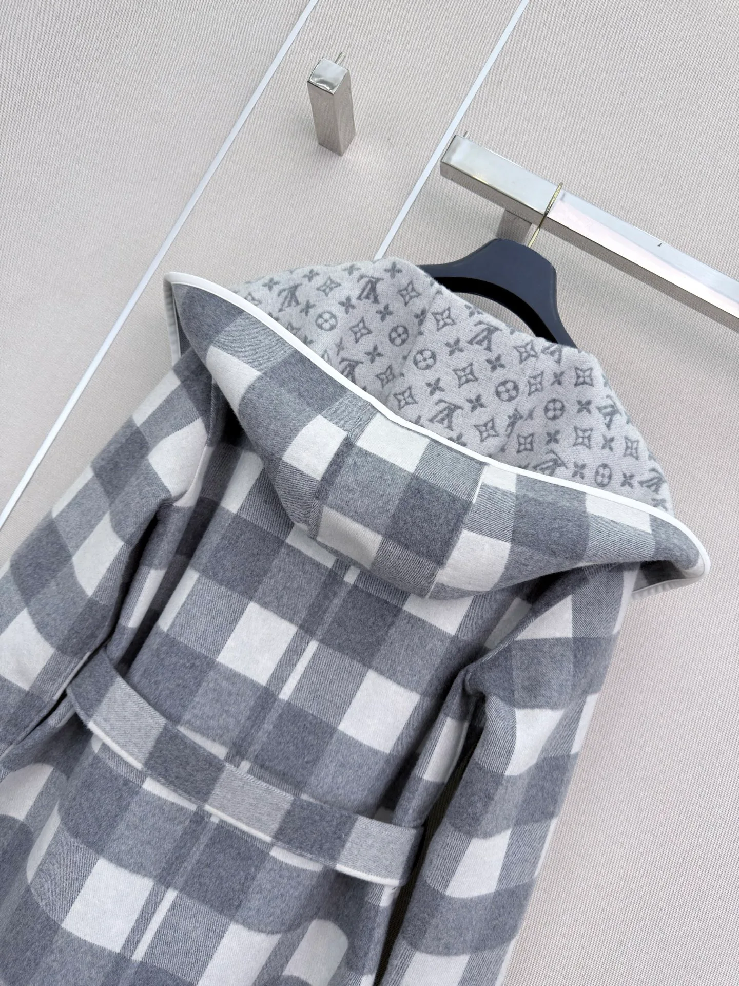 Women's Coats LOUIS VUITTON 18498357