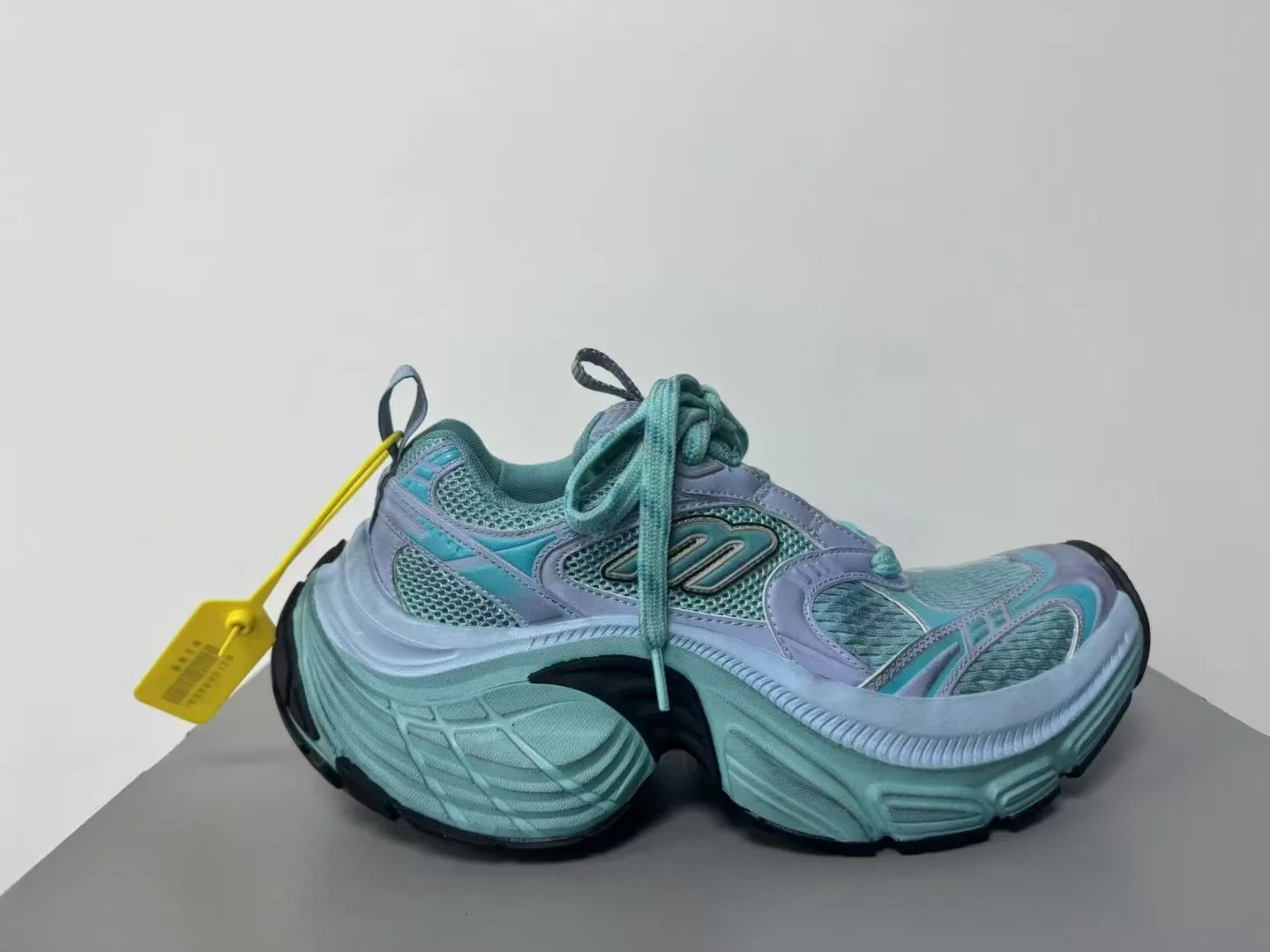 Women's Sneakers BALENCIAGA 17759458