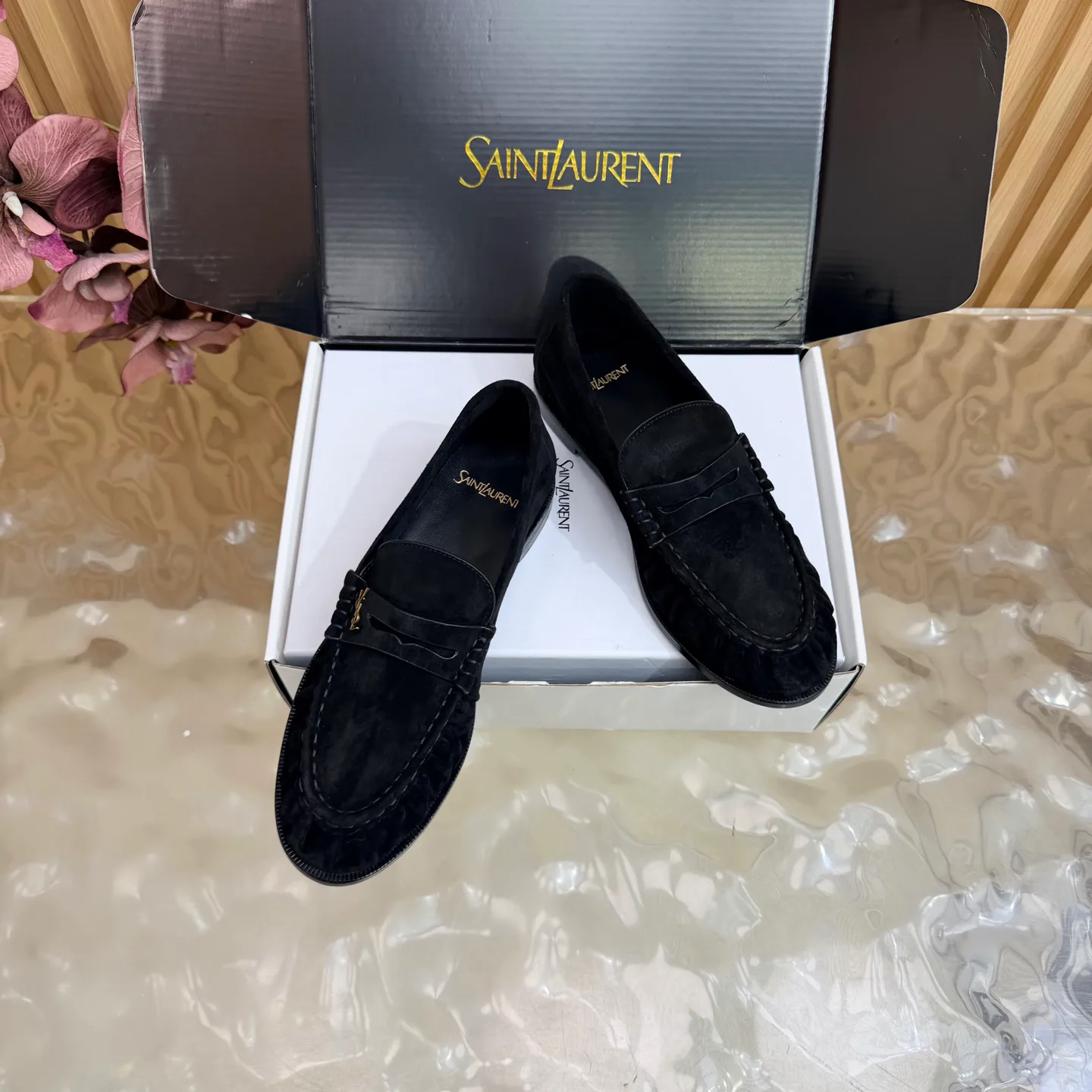 Women's Loafers And Moccasins SAINT LAURENT 17981707
