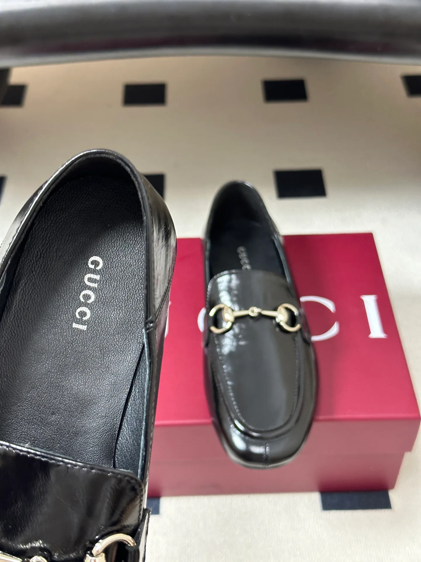 Women's Loafers And Moccasins GUCCI 18049744