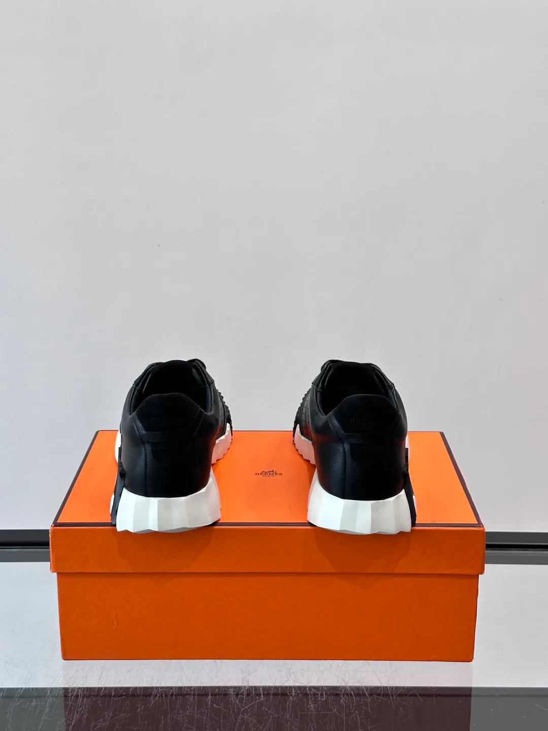 Women's Sneakers HERMES 18118570