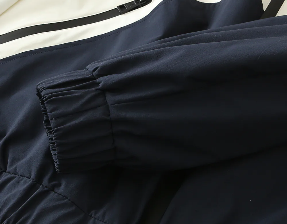 Men's Jackets And Down Jackets MONCLER 17524018