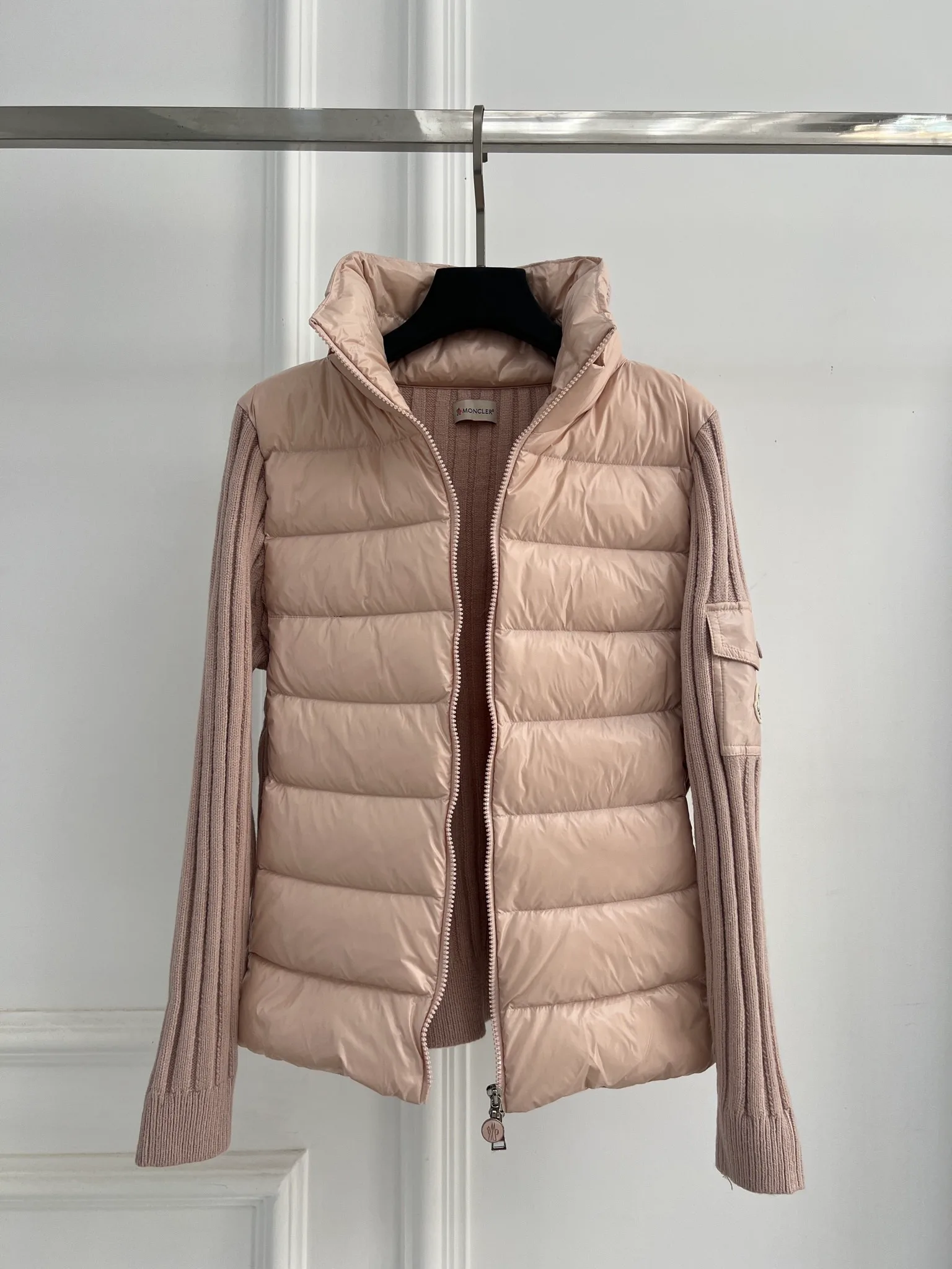 Women's Jackets And Down Jackets MONCLER 18416275