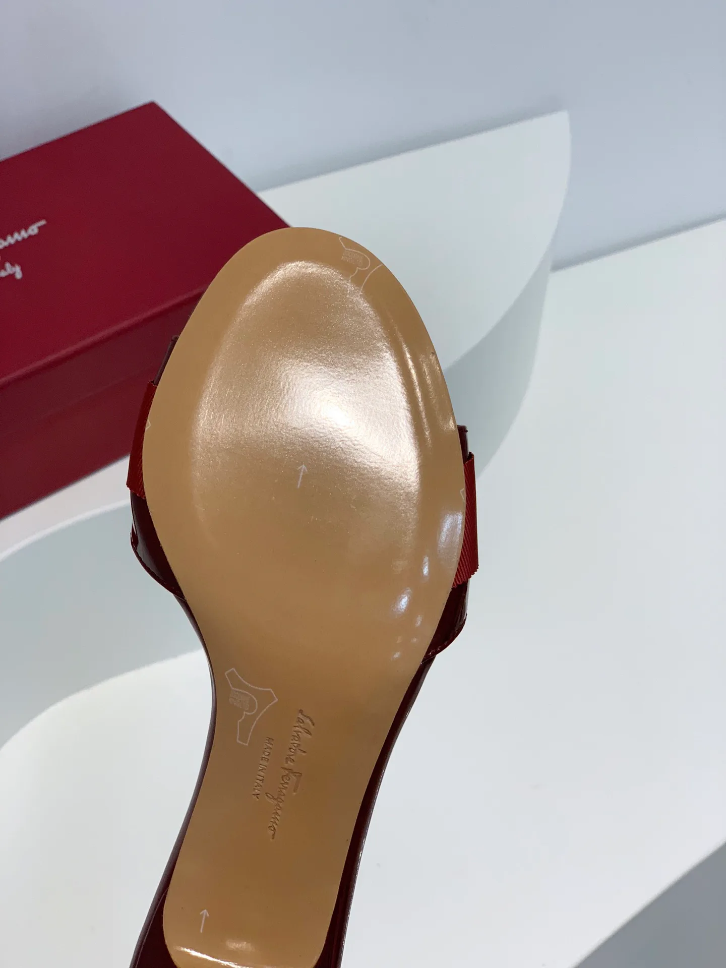 Women's Open-Toe Sandals SALVATORE FERRAGAMO 17642544