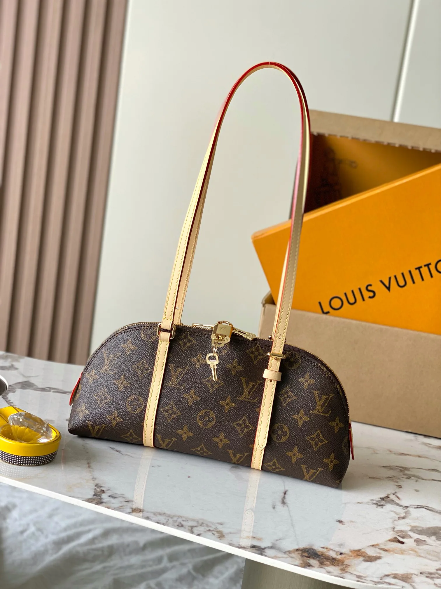 Women's Classic Handbags LOUIS VUITTON 18521066
